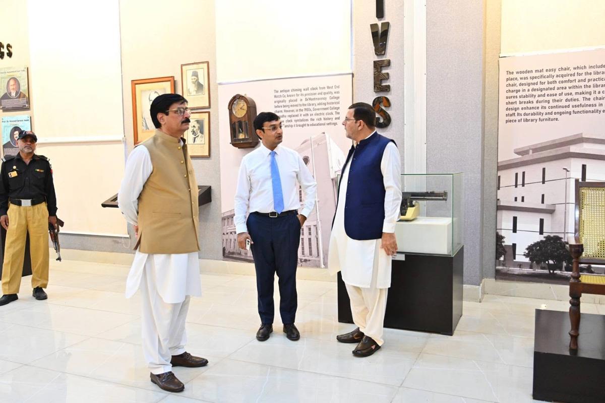 Gallery Photo